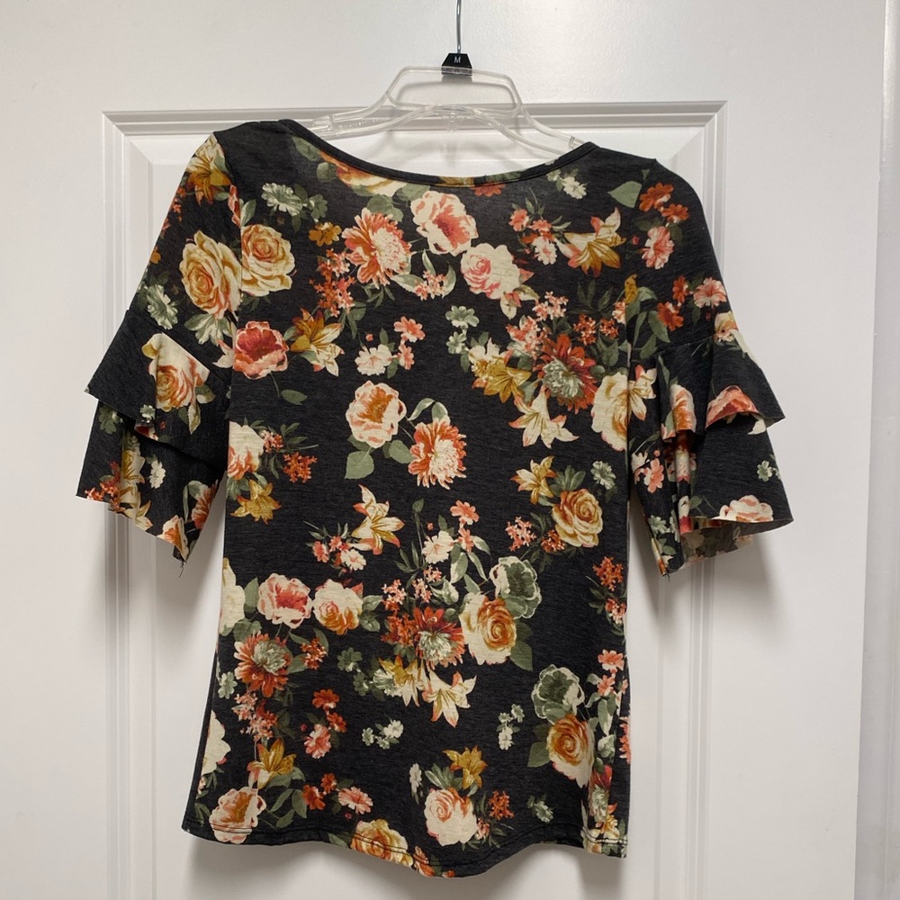 Altar’d State floral top with ribbon tie in back